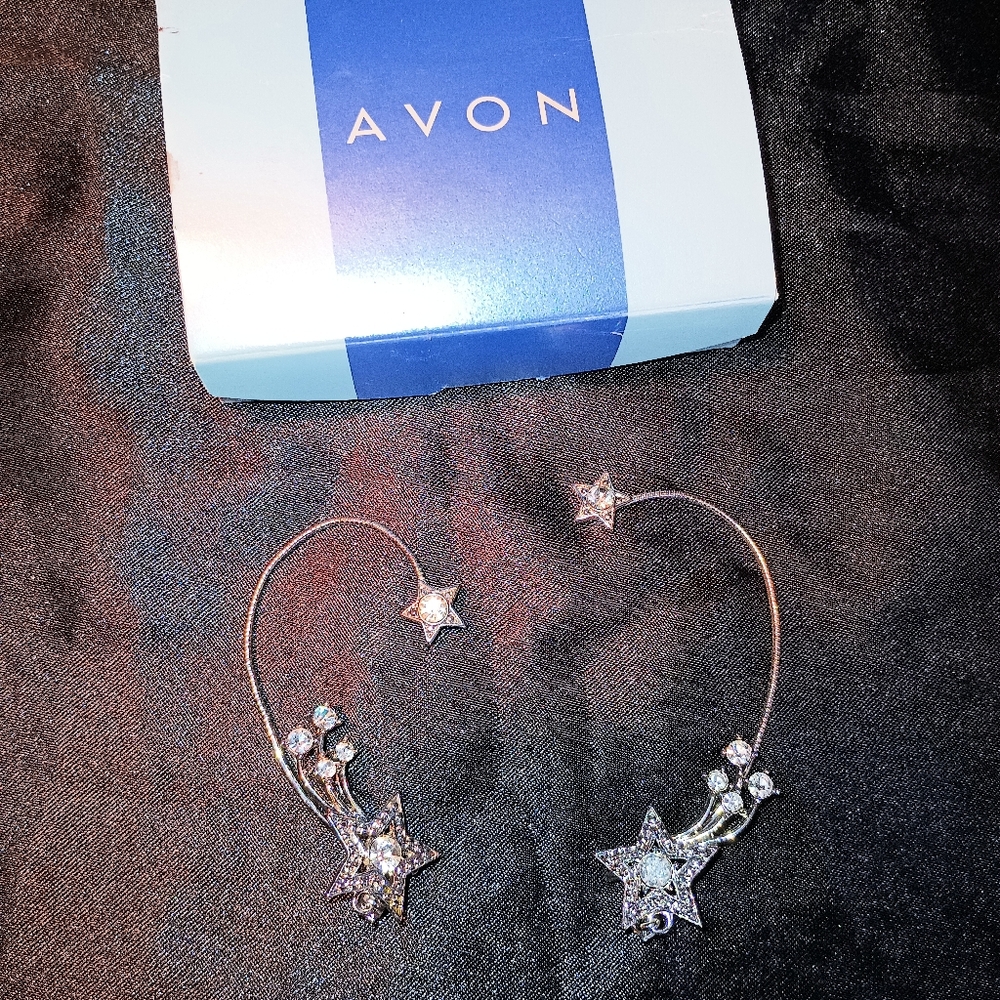 Vintage Boxed Set Avon Wrap Around Earrings. Never Worn